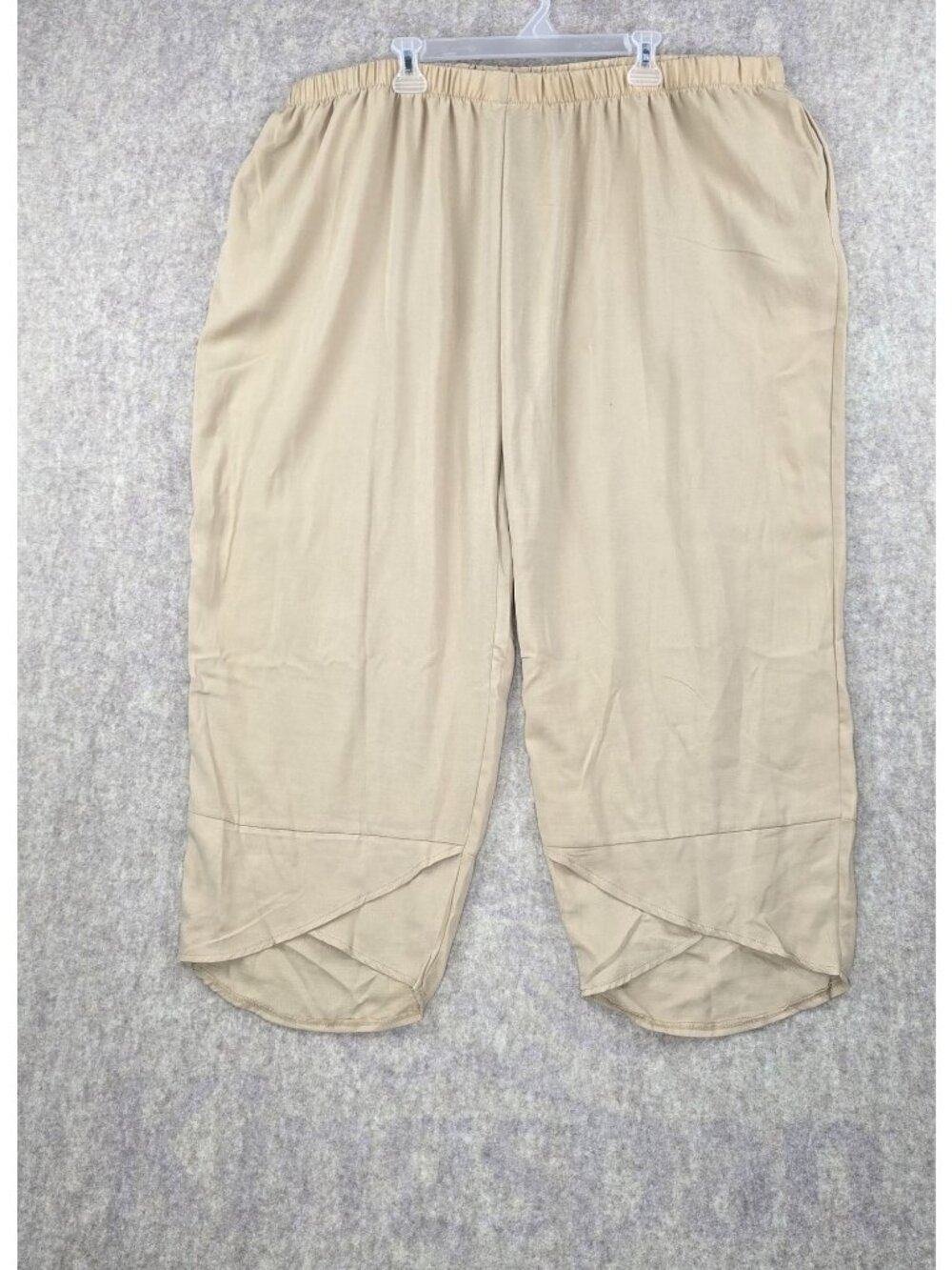 Elastic Waist Womens Capris Pants Beige Size 7XL Relaxed Fit 100% Polyester